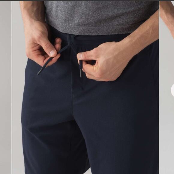 Lululemon navy blue casual sweat shorts medium - Picture 4 of 10